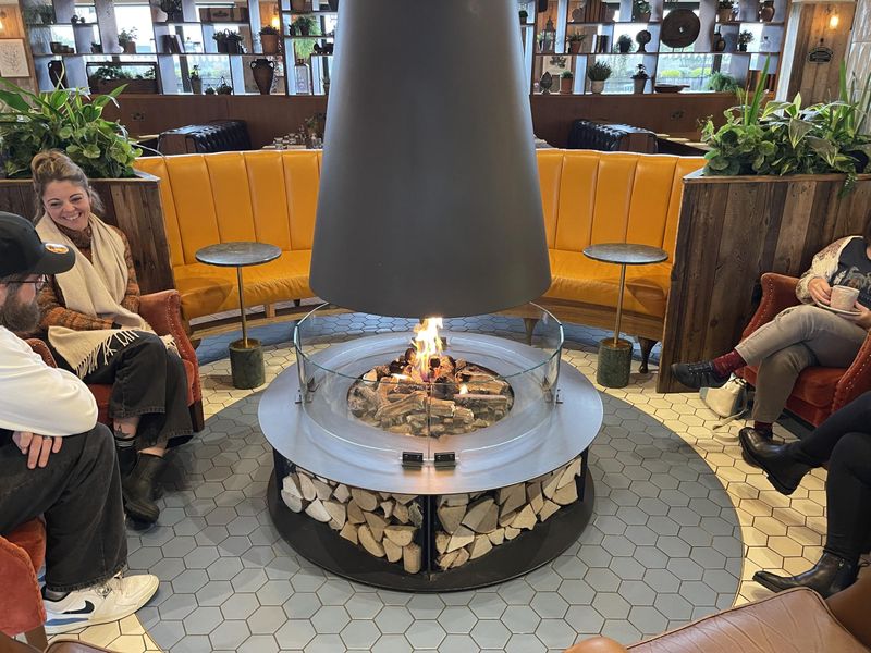 (Pub, Customers). Published on 22-02-2026 