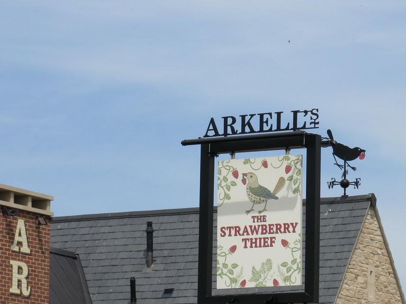 Pub sign. (Pub, External, Sign). Published on 20-06-2022