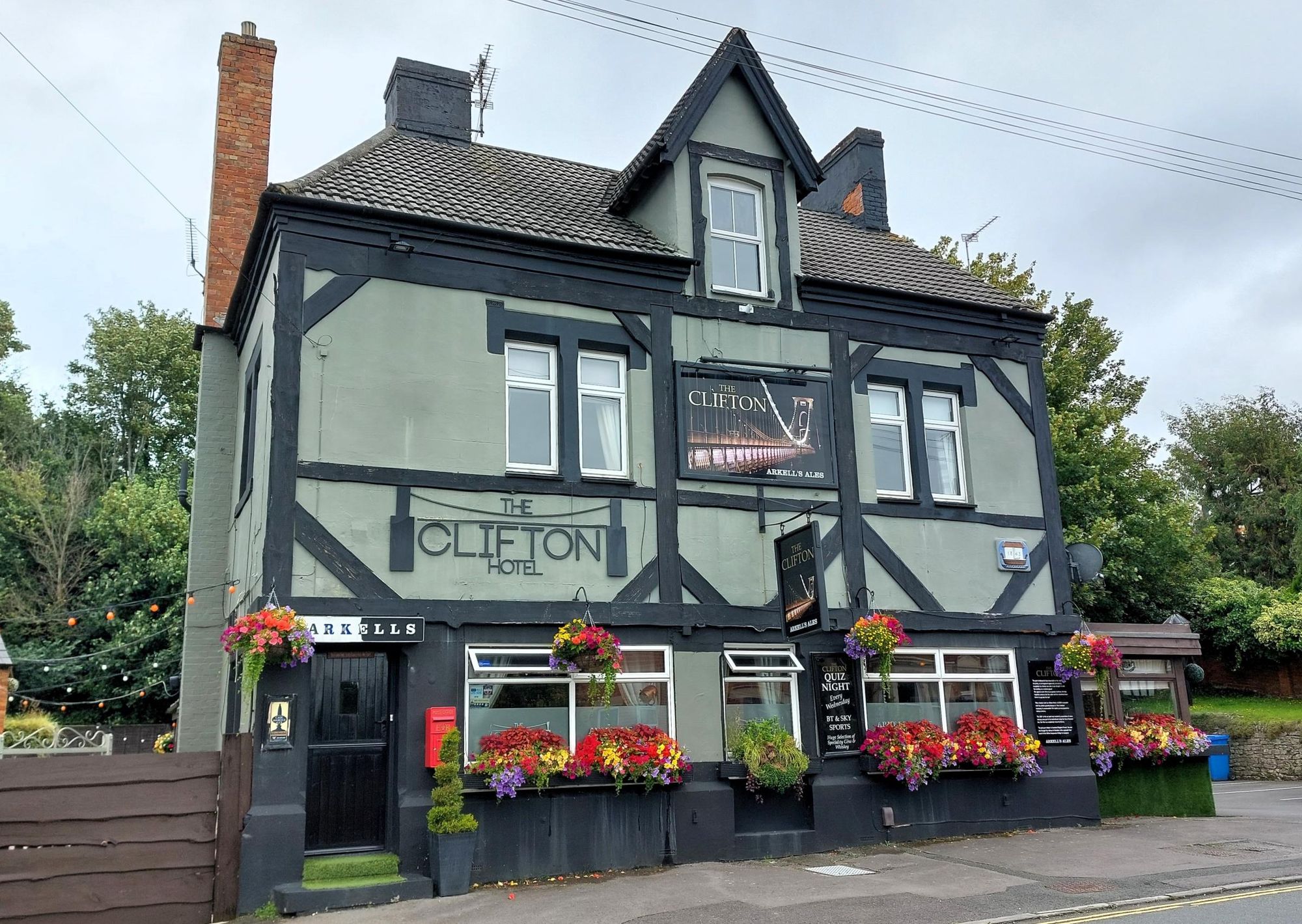 The Clifton in September 2023. (Pub, External, Sign, Key). Published on 21-09-2023