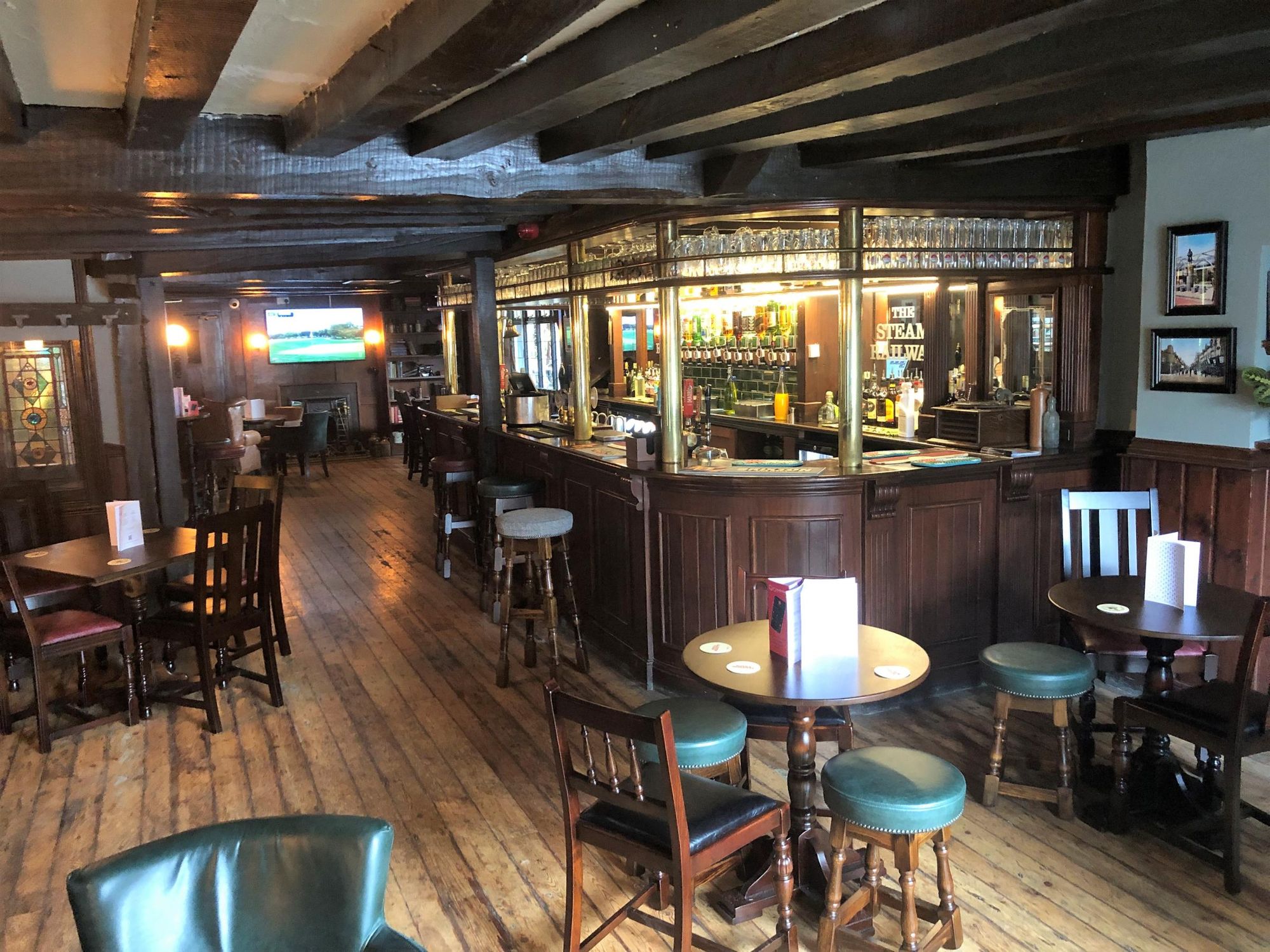 Steam Railway - Real ale bar. (Pub, Bar). Published on 31-03-2023