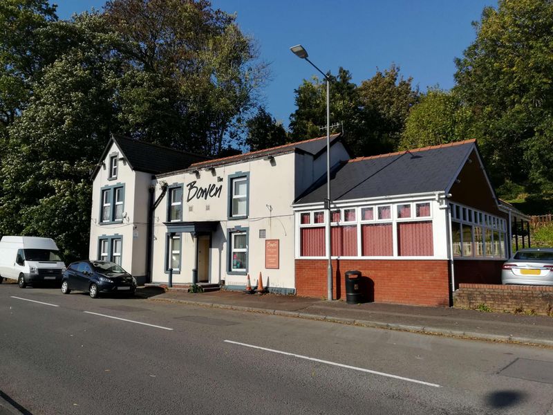 Bowen Arms, Birchgrove. (Pub, External). Published on 10-10-2018