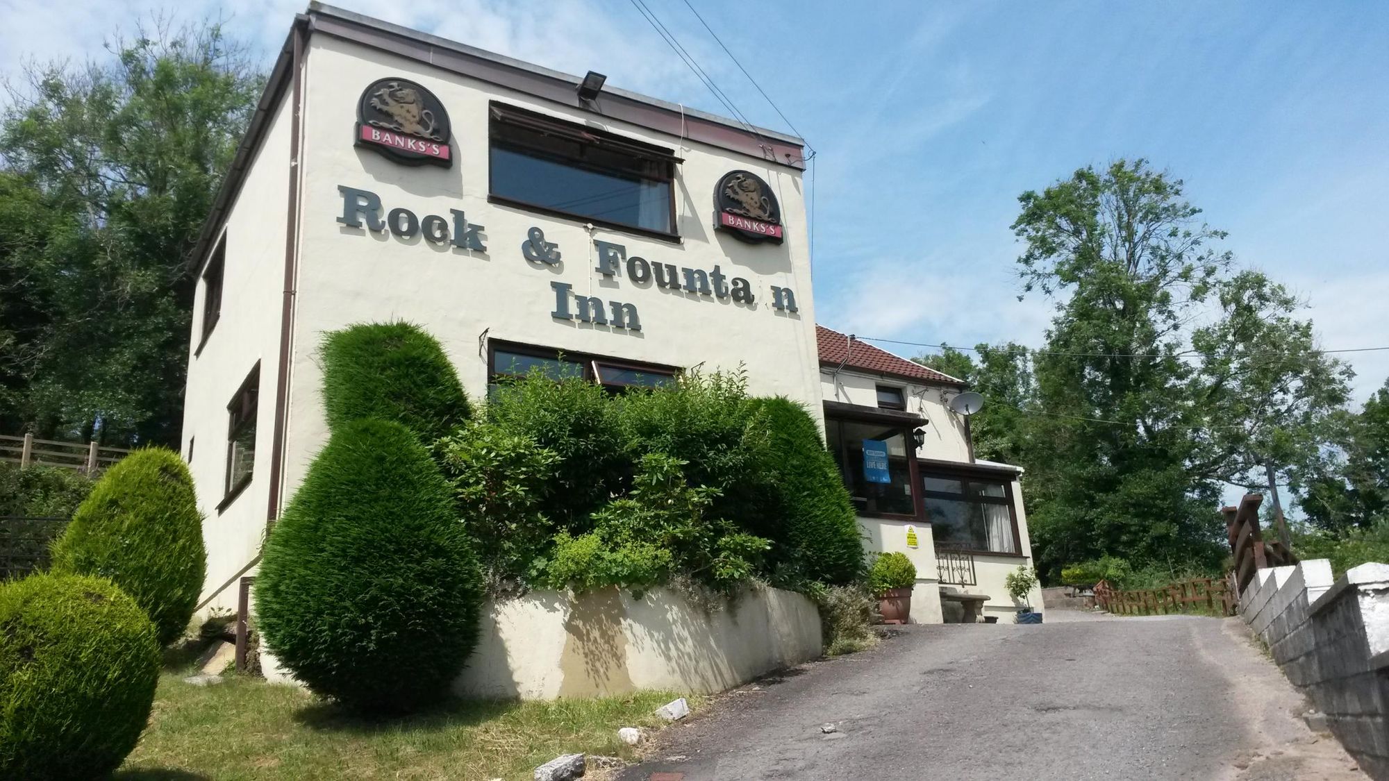 Rock & Fountain Craigcefnparc. (Pub, External). Published on 21-06-2017