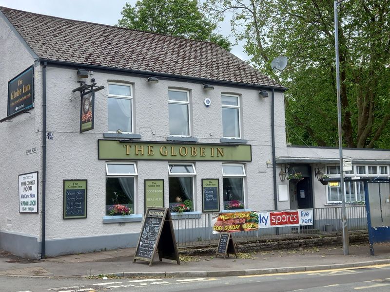Globe Inn, Glais. (Pub, External, Restaurant). Published on 11-06-2024