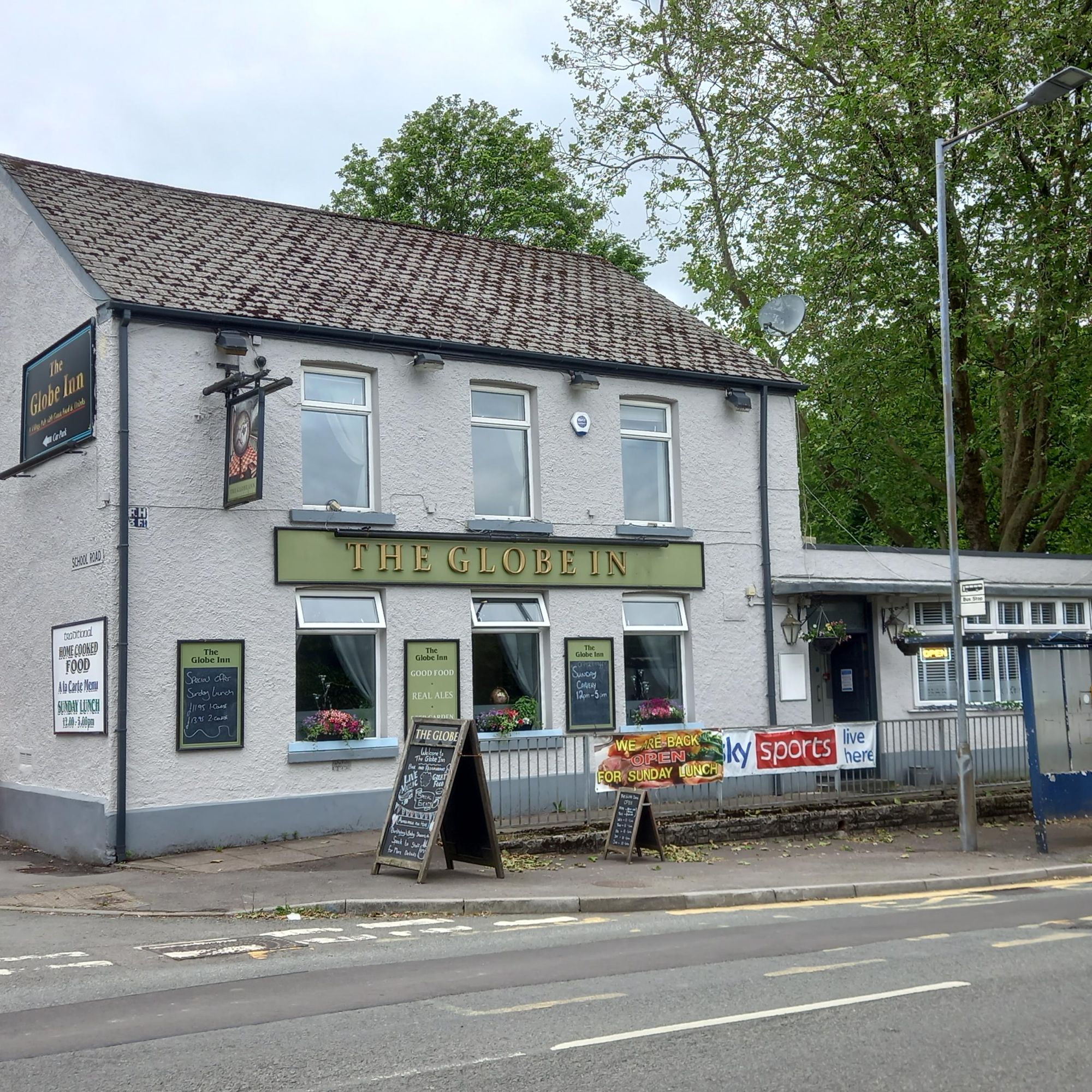 Globe Inn, Glais. (Pub, External, Restaurant). Published on 11-06-2024