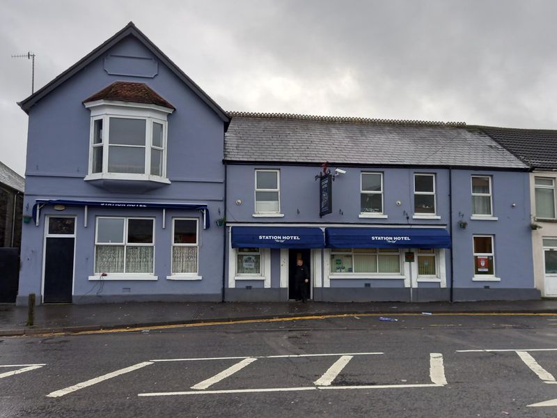 Station Hotel, Gorseinon. (External, Key). Published on 06-01-2023