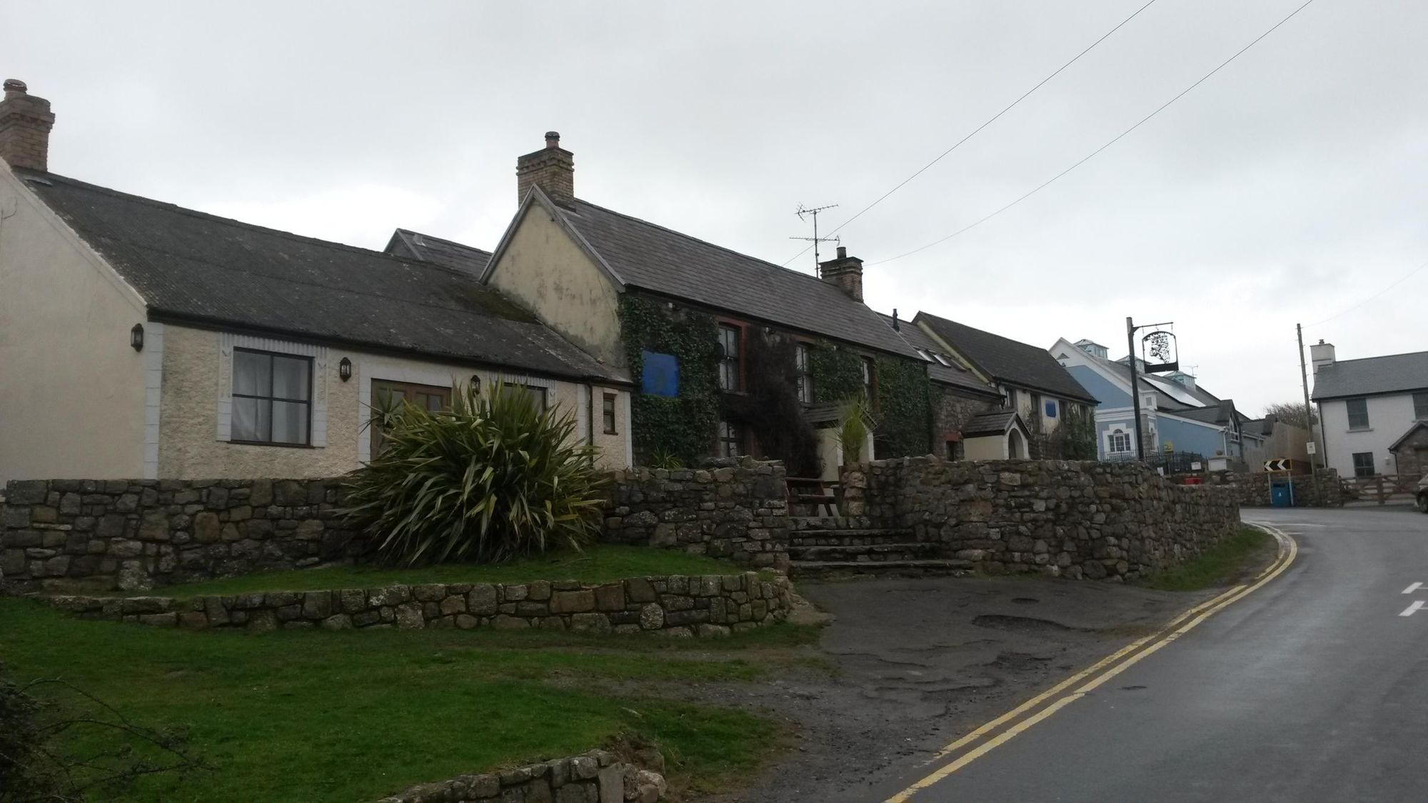 Front view of King's head. (Pub, External, Sign). Published on 04-03-2017