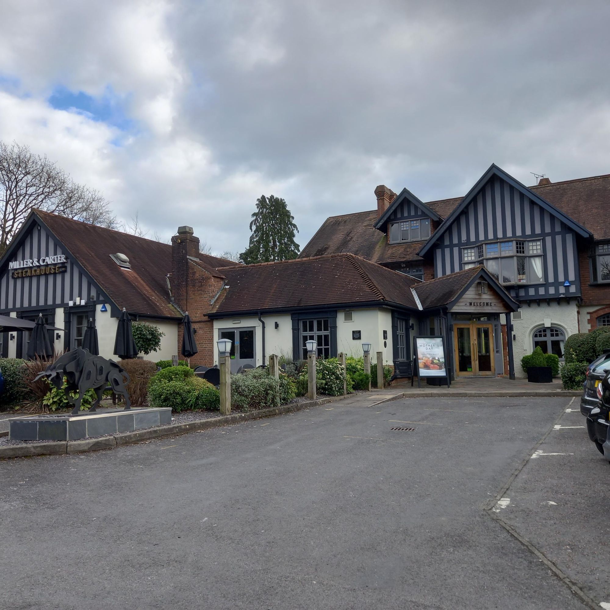 Miller & Carter Steakhouse, Killay. (External, Bar, Restaurant, Key). Published on 26-02-2023