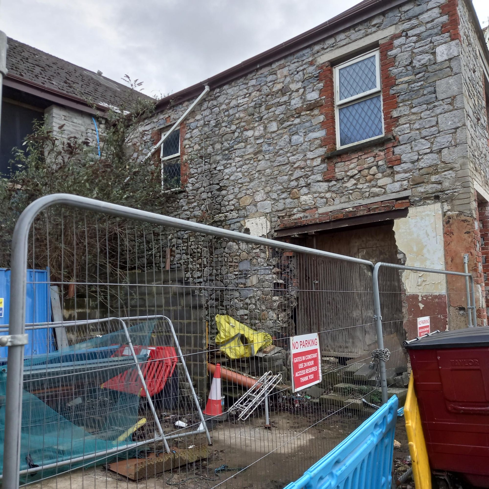 Antelope, Mumbles. (External). Published on 11-03-2023