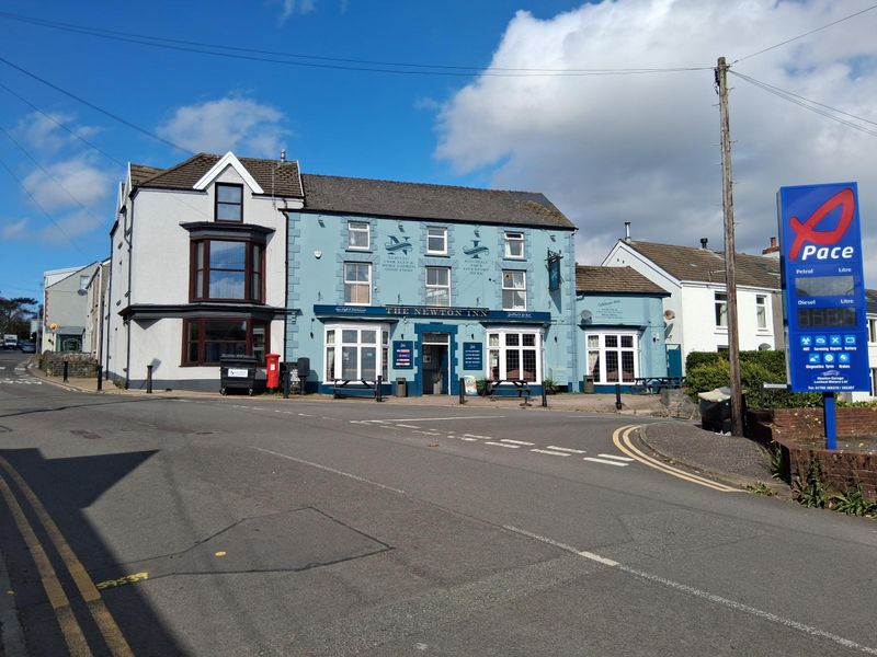 Newton Inn, Newton. (Pub, External, Garden). Published on 28-09-2025 