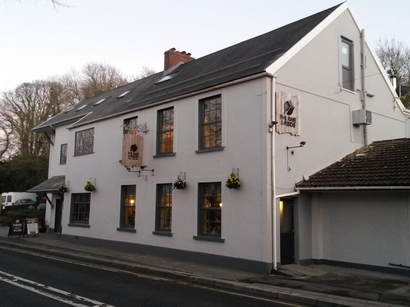 Rake and Riddle, Penclawdd, Swansea. (Pub, External, Bar, Restaurant). Published on 25-11-2017