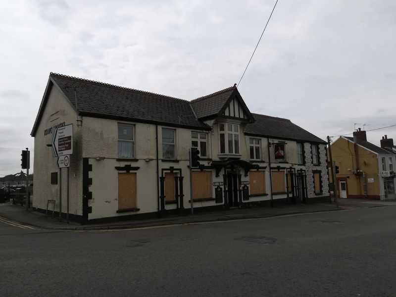 King Hotel, Pontarddulais. Published on 17-05-2018