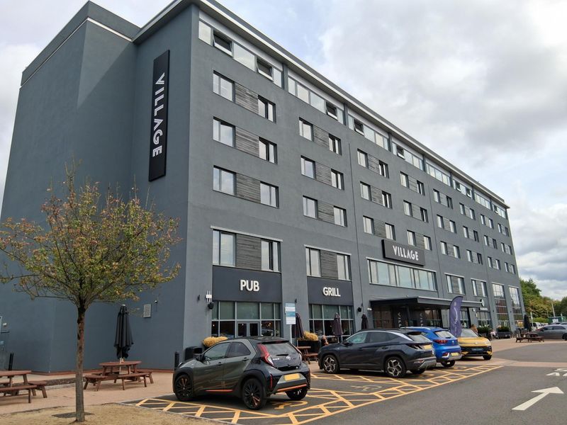 Village Hotel Pub and Grill, Swansea. (External, Bar, Restaurant, Key). Published on 18-08-2026