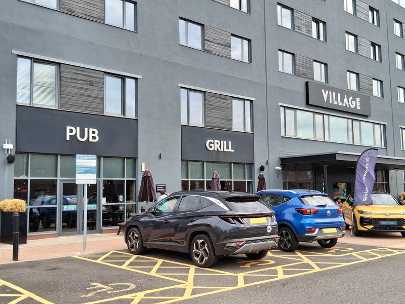 Village Hotel Pub and Grill, Swansea. (External, Bar, Restaurant). Published on 18-08-2026