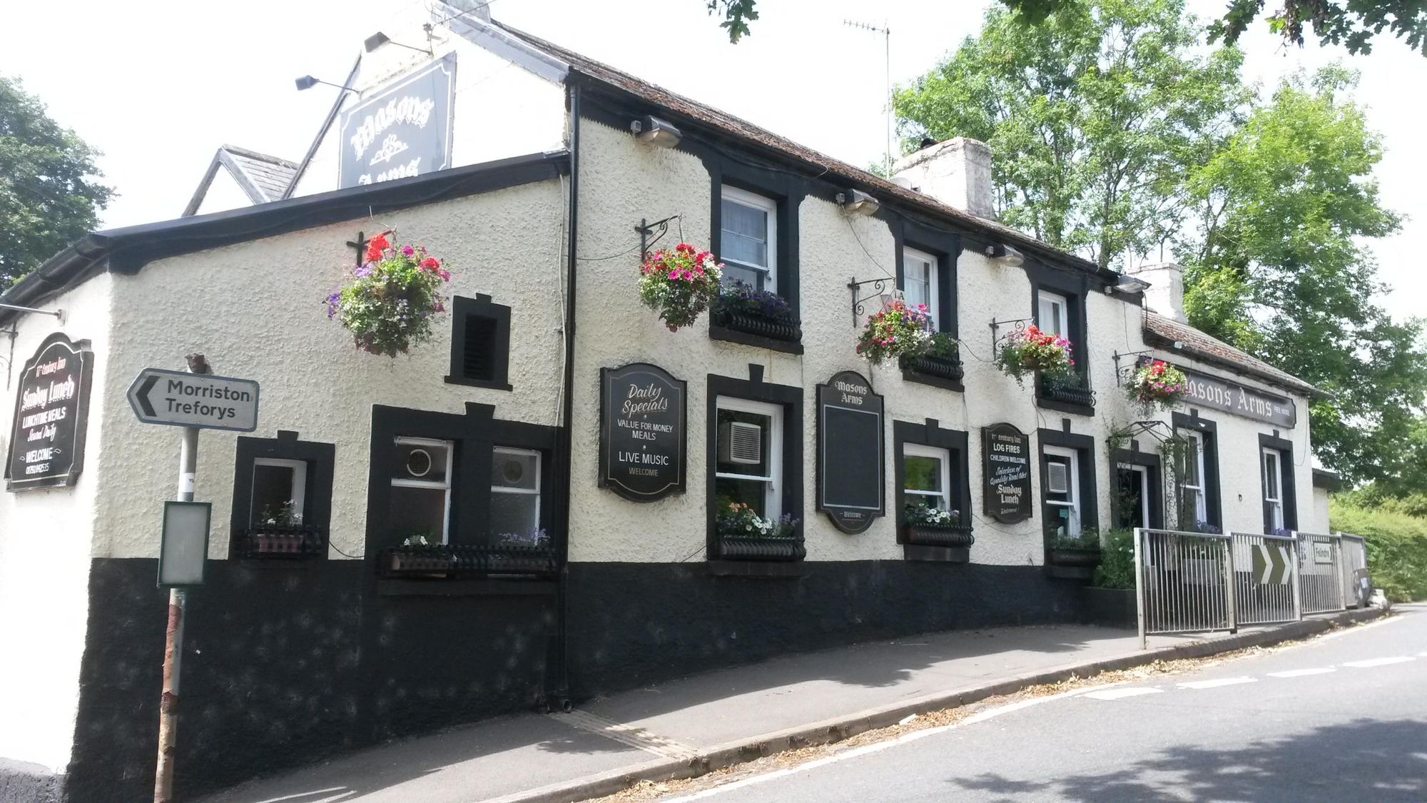Masons Arms Rhydypandy. (Pub, External, Bar, Restaurant, Sign). Published on 21-06-2017
