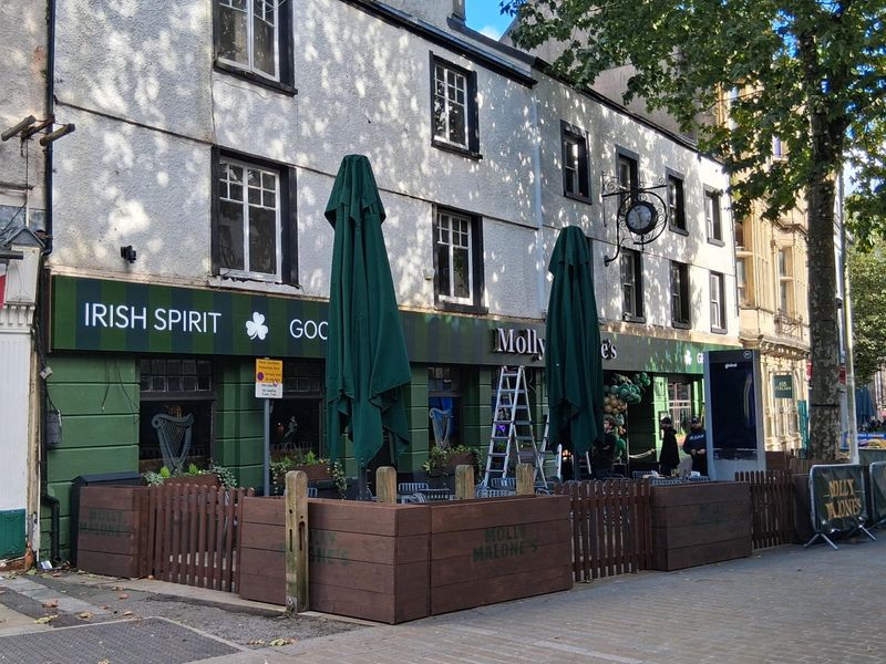 Molly Malone's, Swansea. (Pub, External). Published on 08-10-2026