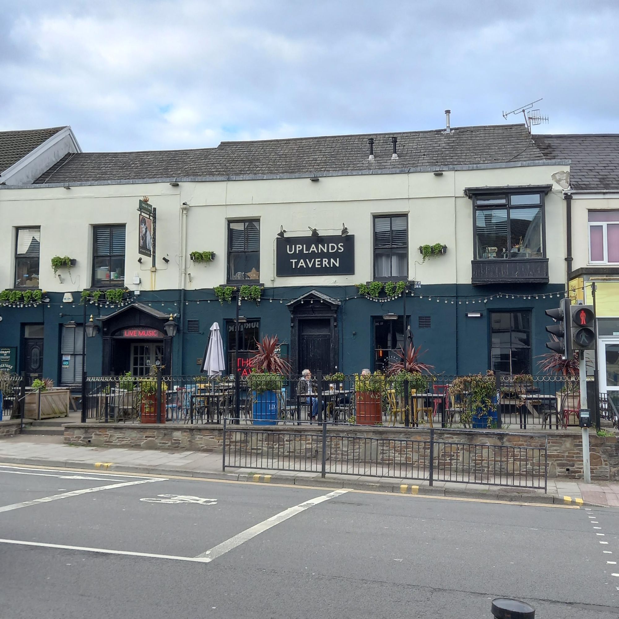 Uplands Tavern, Uplands, Swansea. (Pub, External, Garden, Key). Published on 23-04-2023