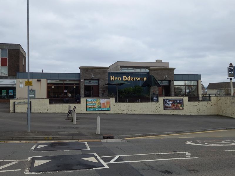 Hen Dderwyn, Sketty. (External, Bar, Restaurant). Published on 03-04-2023
