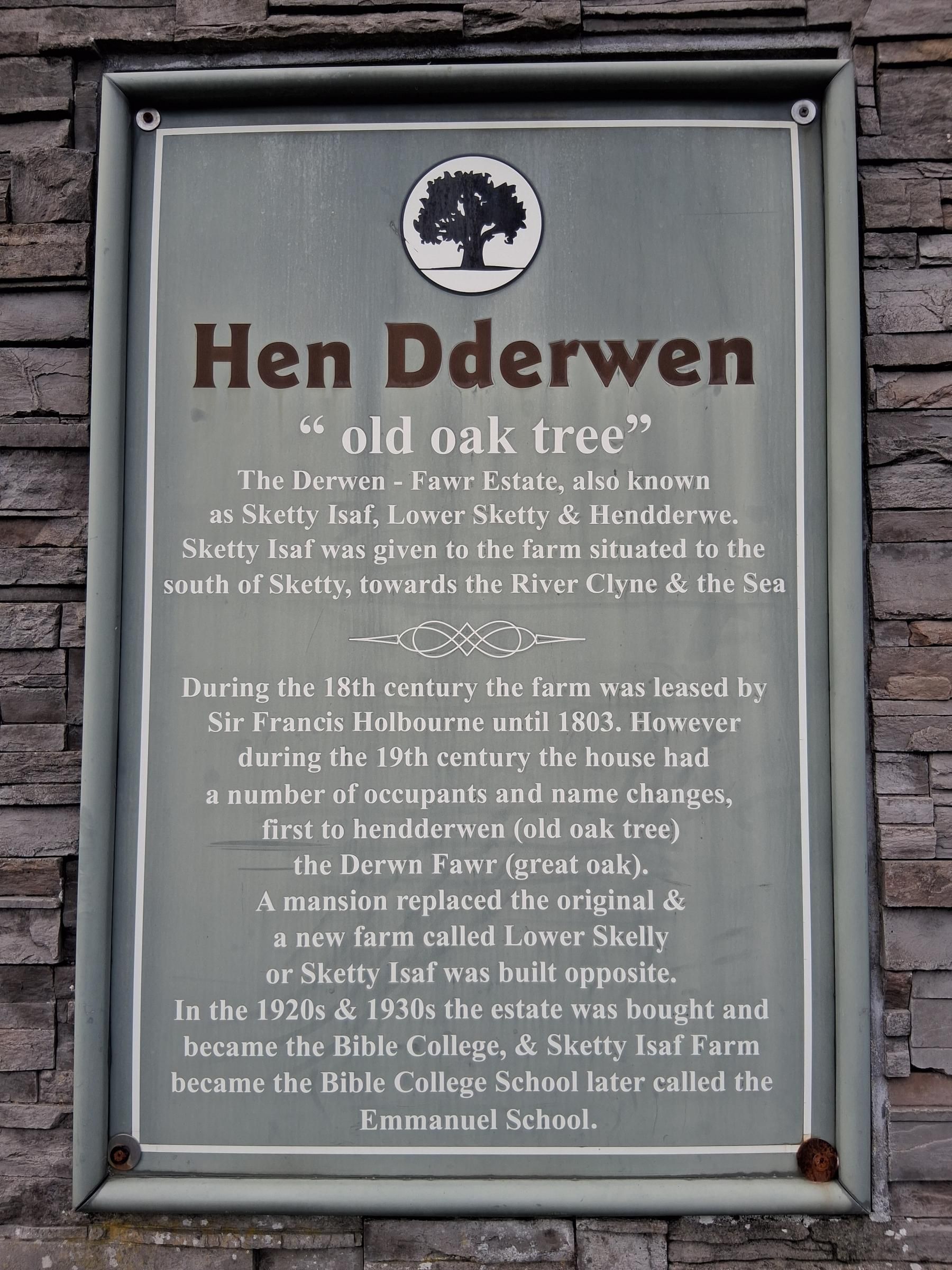 History sign on Hen Dderwen pub, Sketty, Swansea. (Sign). Published on 05-10-2025