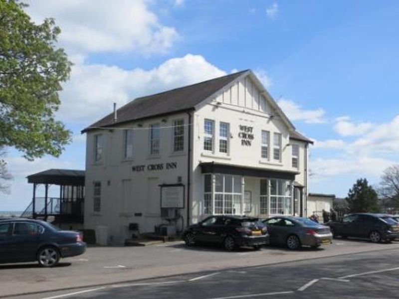 Front of West Cross Inn. (Pub, External, Key). Published on 24-04-2016