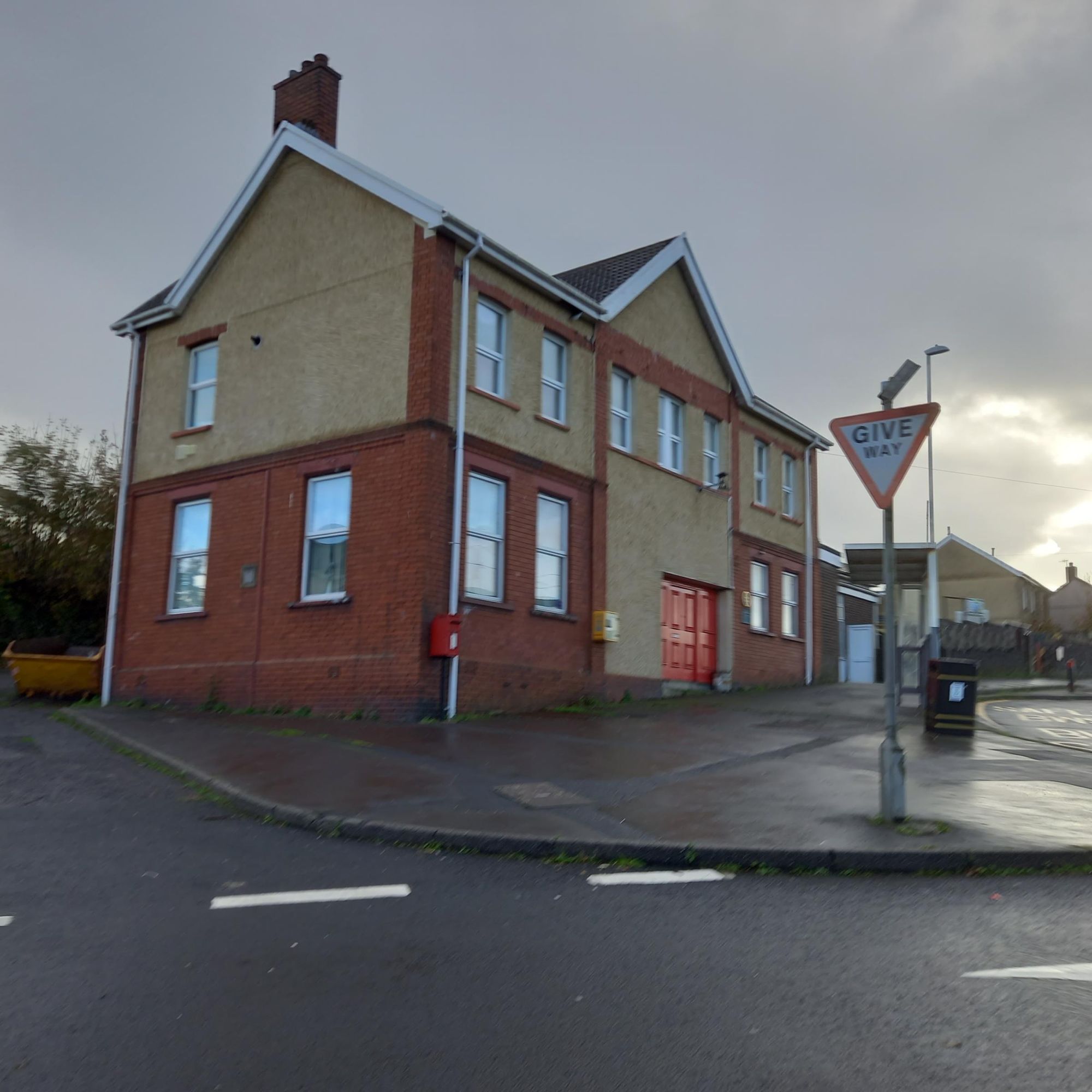 Halfway Inn, Winch Wen, Swansea. (Pub, External). Published on 18-08-2024