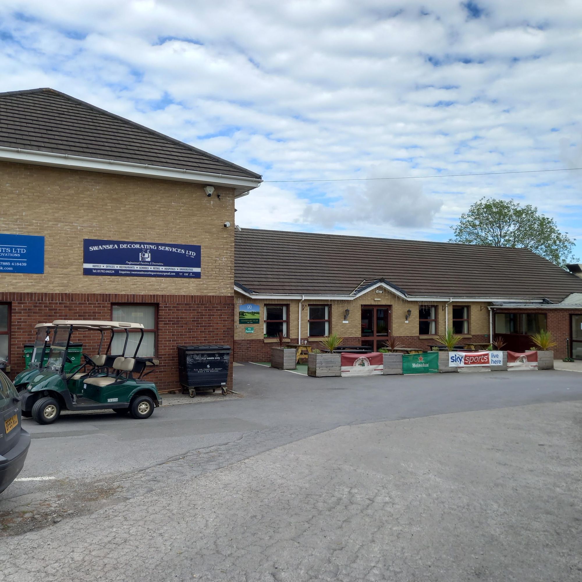 Morriston glof Club. (External, Bar, Key). Published on 16-07-2024