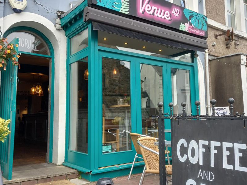 Venue 42, Mumbles. (External, Bar). Published on 17-10-2023