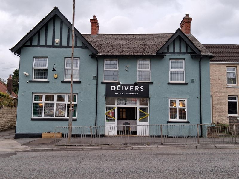 Olivers, Fforestfach, Swansea. (Pub, External, Key). Published on 05-10-2025