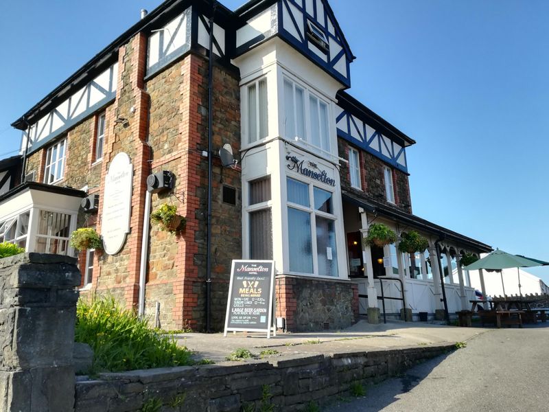 Manselton Hotel, Swansea. (Pub, External). Published on 06-06-2018