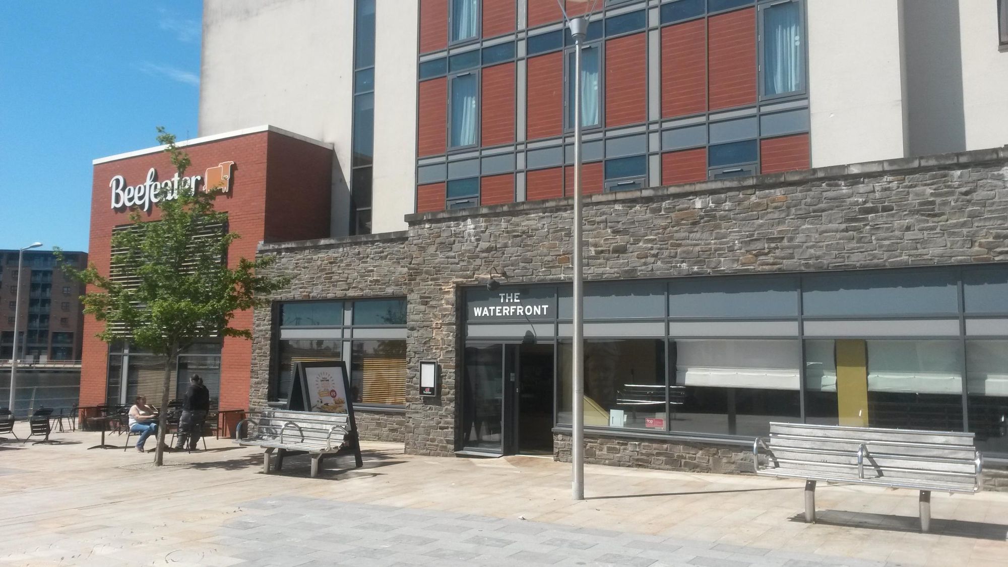 Waterfront (Beefeater) Swansea. (External, Bar, Restaurant). Published on 05-07-2017
