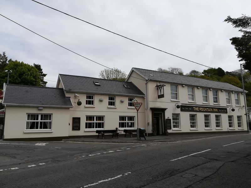 Fountain Inn, Pontarddulais. (Pub, External, Bar, Restaurant, Key). Published on 17-05-2018