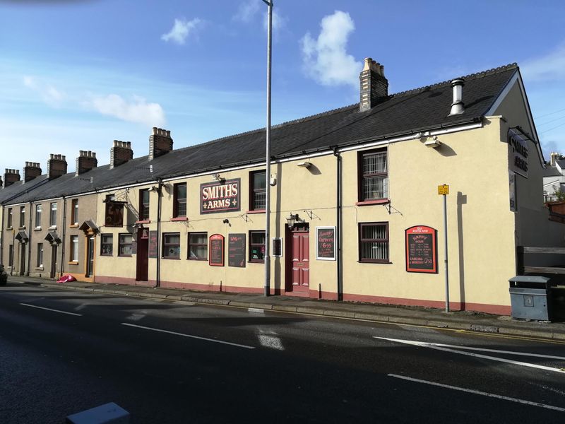 Smiths Arms, Hafod. (Pub, External). Published on 09-10-2019