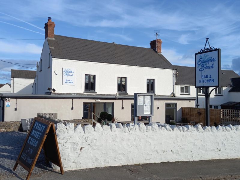 Smugglers Beach, POrt Eynon. (Pub, External, Key). Published on 05-11-2022 