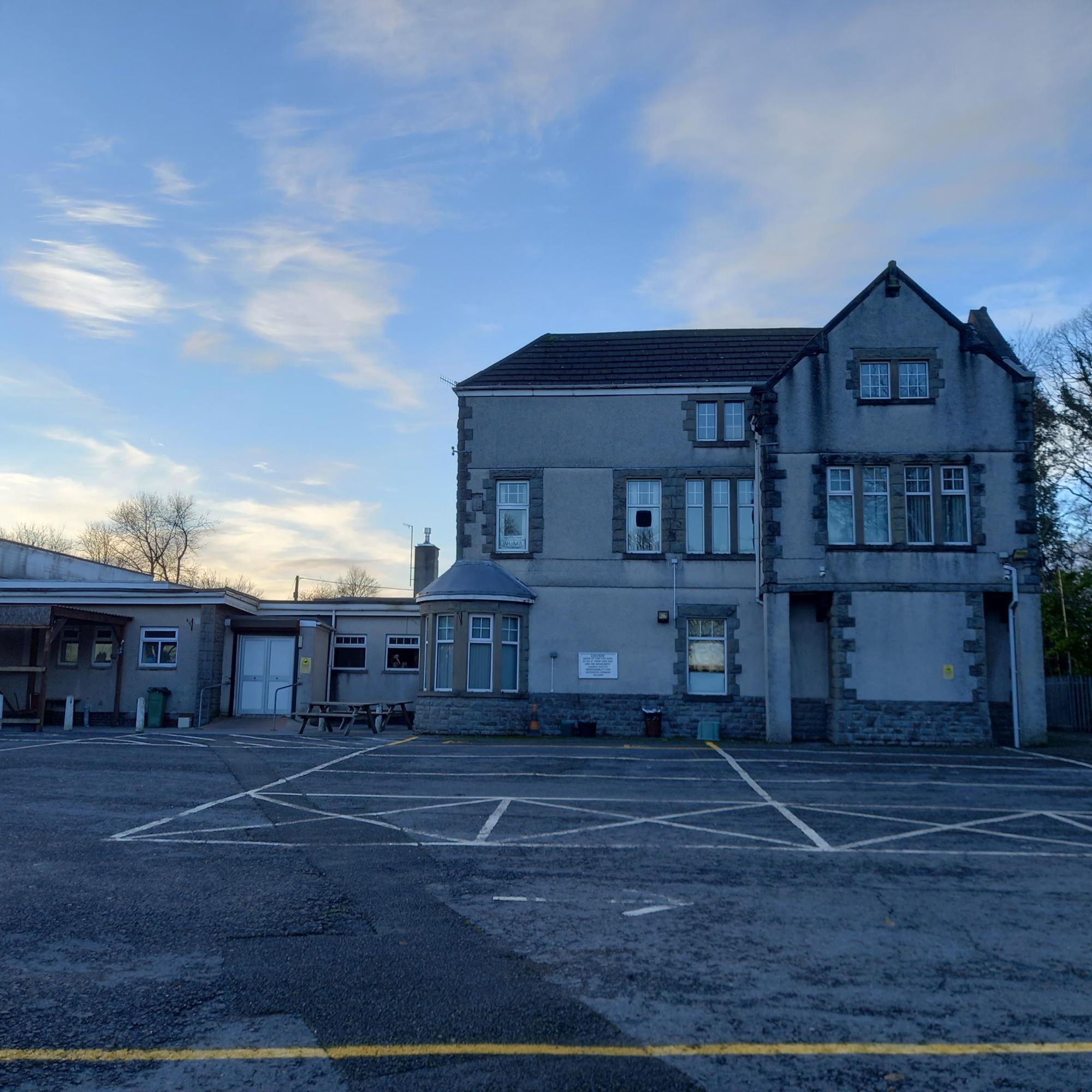 New Lodge Gorseinon Independent Social Club. (External). Published on 03-01-2023