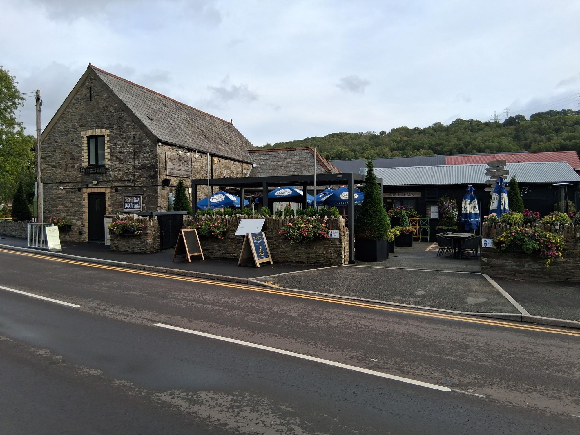 Sgwd Gwladys, Pontneddfechan. (External, Bar, Garden). Published on 28-09-2026