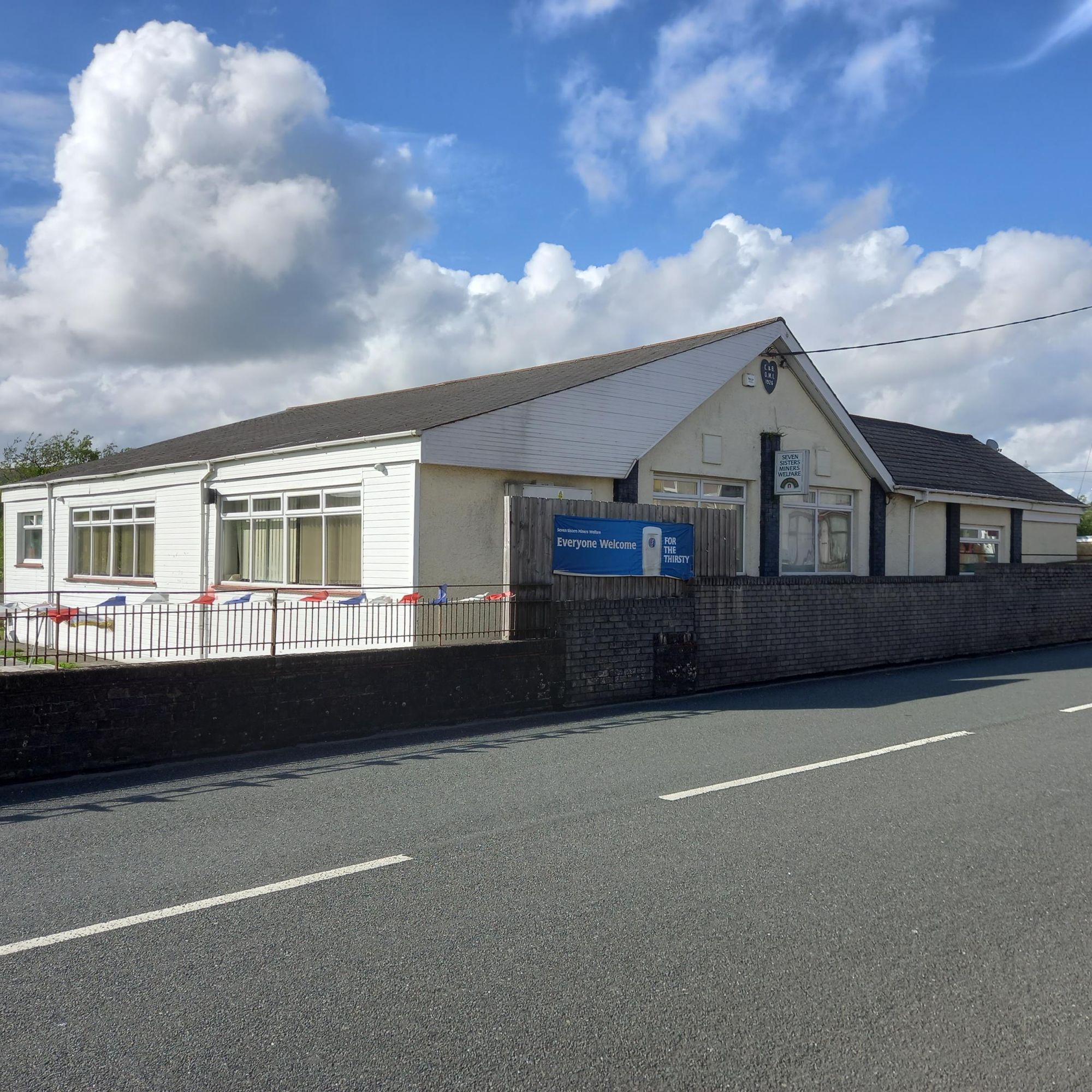 Seven Sisters Miners Welfare Club. (Pub, External, Key). Published on 17-07-2023