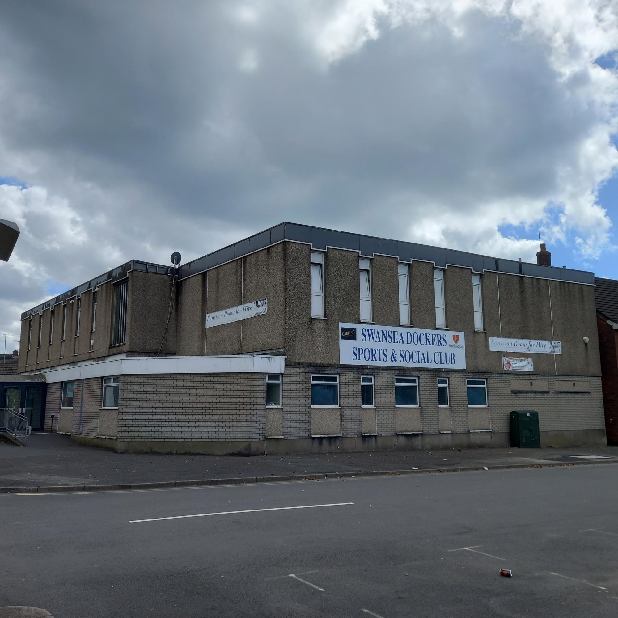 Swansea Dockers Club, St Thomas, Swansea. (External, Bar, Key). Published on 15-05-2024