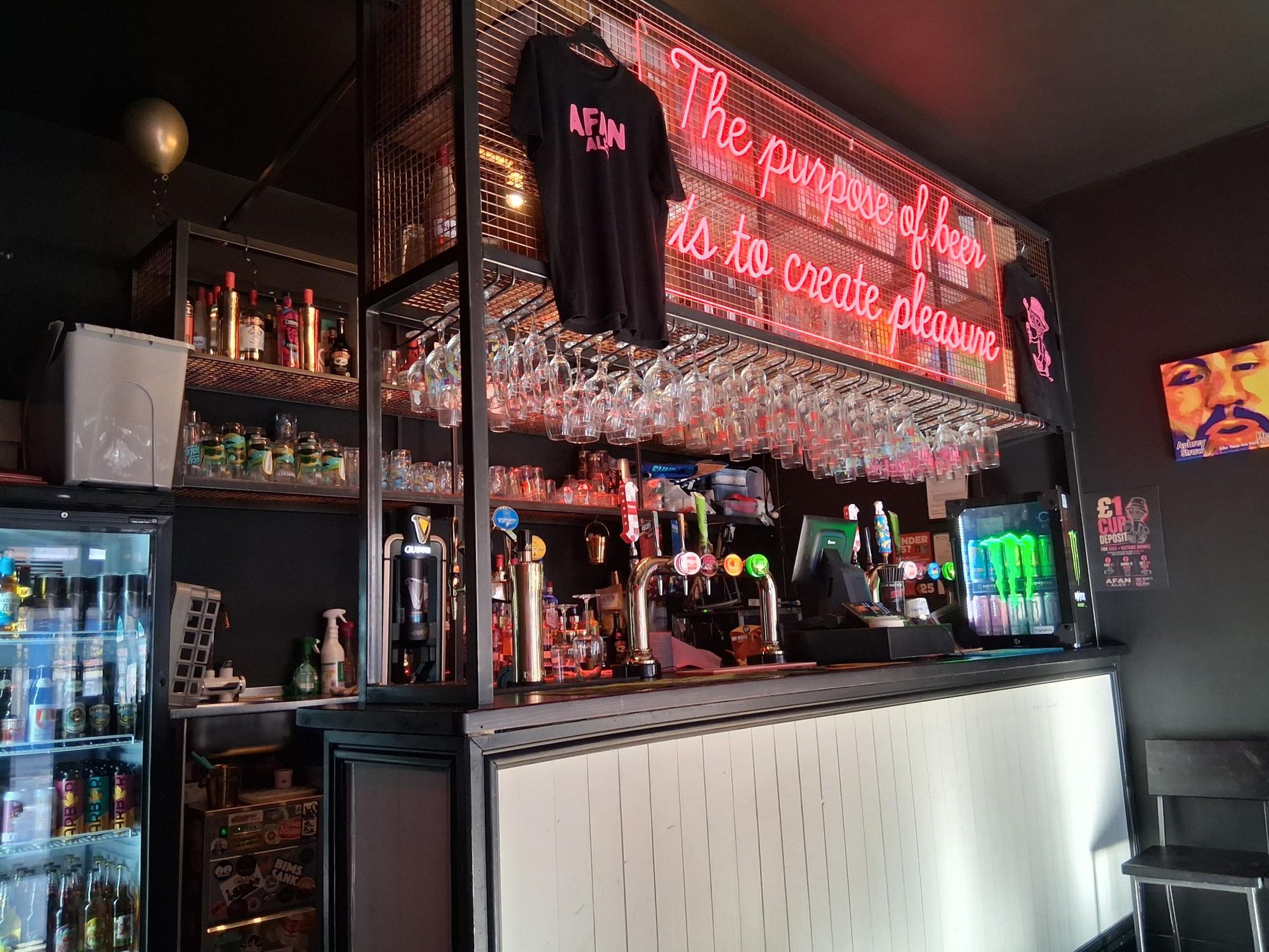 Afan Ales & Fine Wines - Bar. (Bar). Published on 30-08-2026