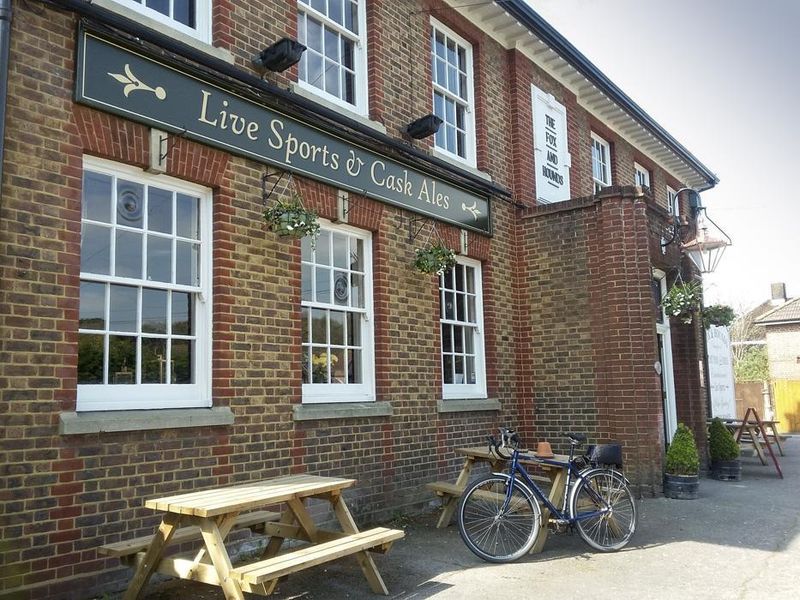Pub. (Pub). Published on 01-09-2017
