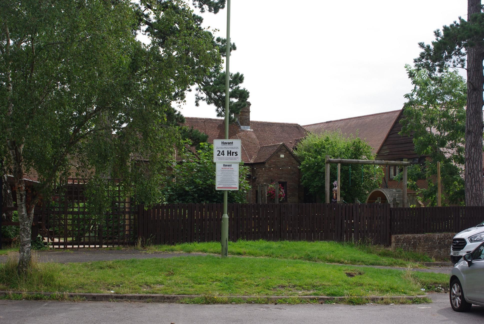 Pub. (Pub, External, Key). Published on 16-08-2021