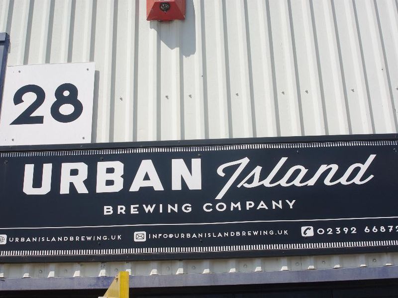 Urban Island Taproom. (Sign). Published on 29-06-2018