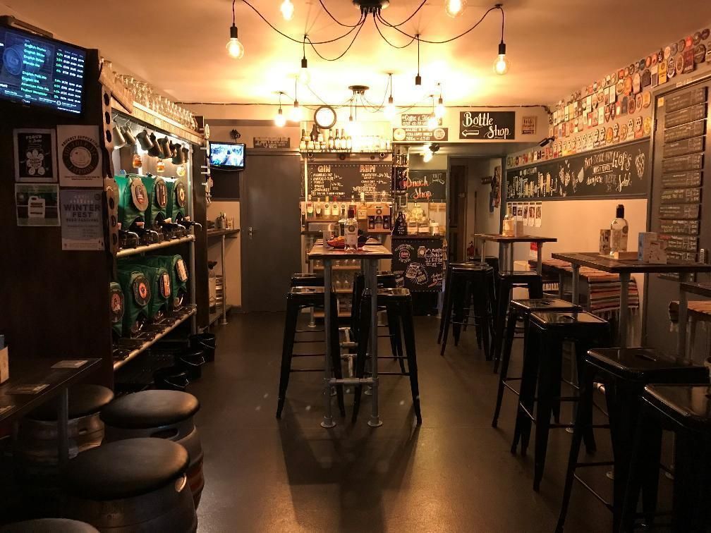 Bar. (Pub, Bar). Published on 04-06-2019