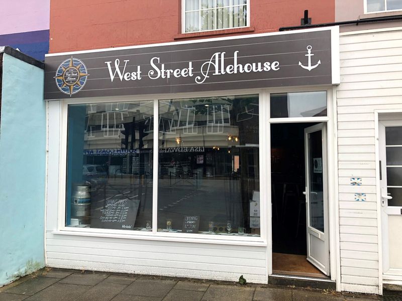 Pub. (Pub, External, Key). Published on 13-06-2019