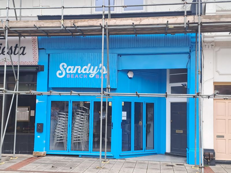 Sandy's Beach Bar. (Pub, External, Key). Published on 14-08-2025