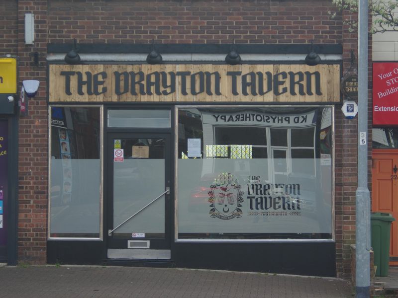 The Drayton Tavern. (Pub, External, Key). Published on 17-04-2025