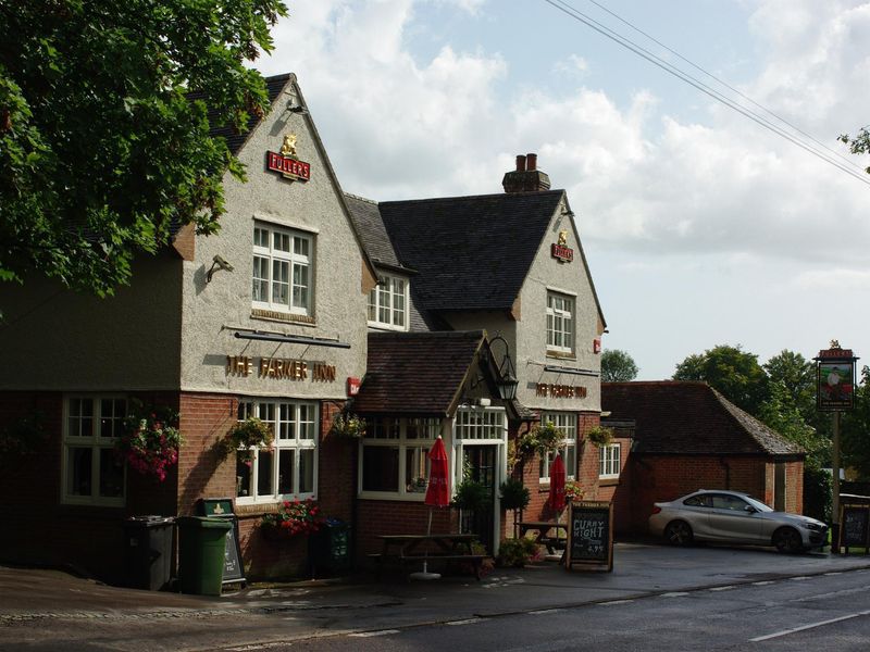 Pub looking south. (Pub, External). Published on 19-08-2019 