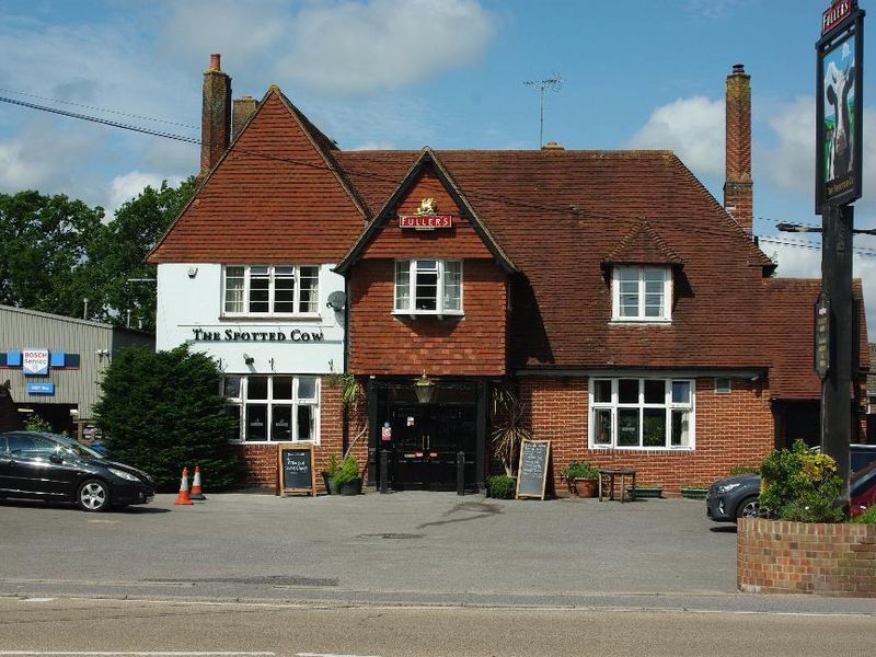 Pub. (Pub, External, Key). Published on 12-08-2021