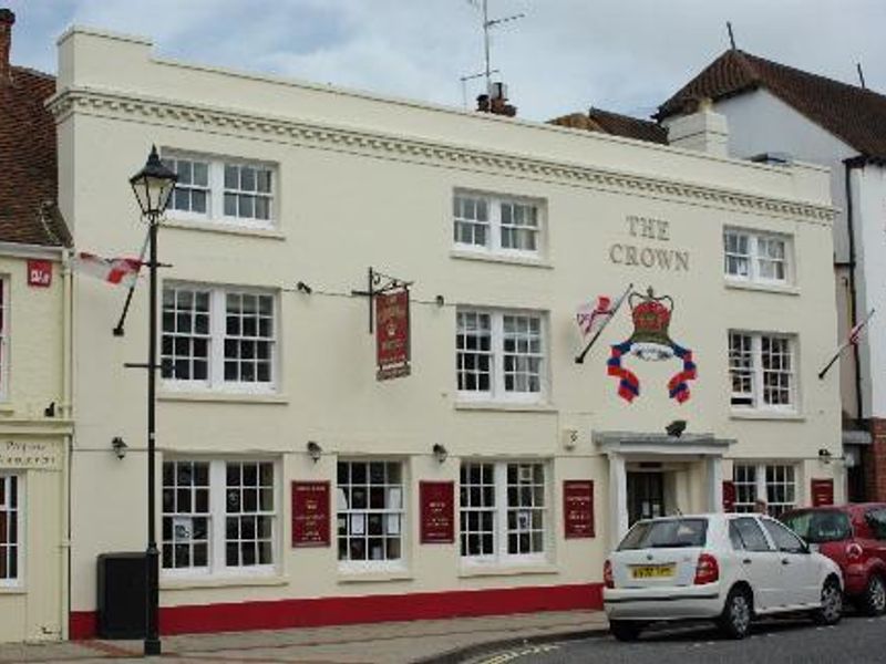 Crown Hotel, Emsworth. (Pub, External). Published on 09-12-2012