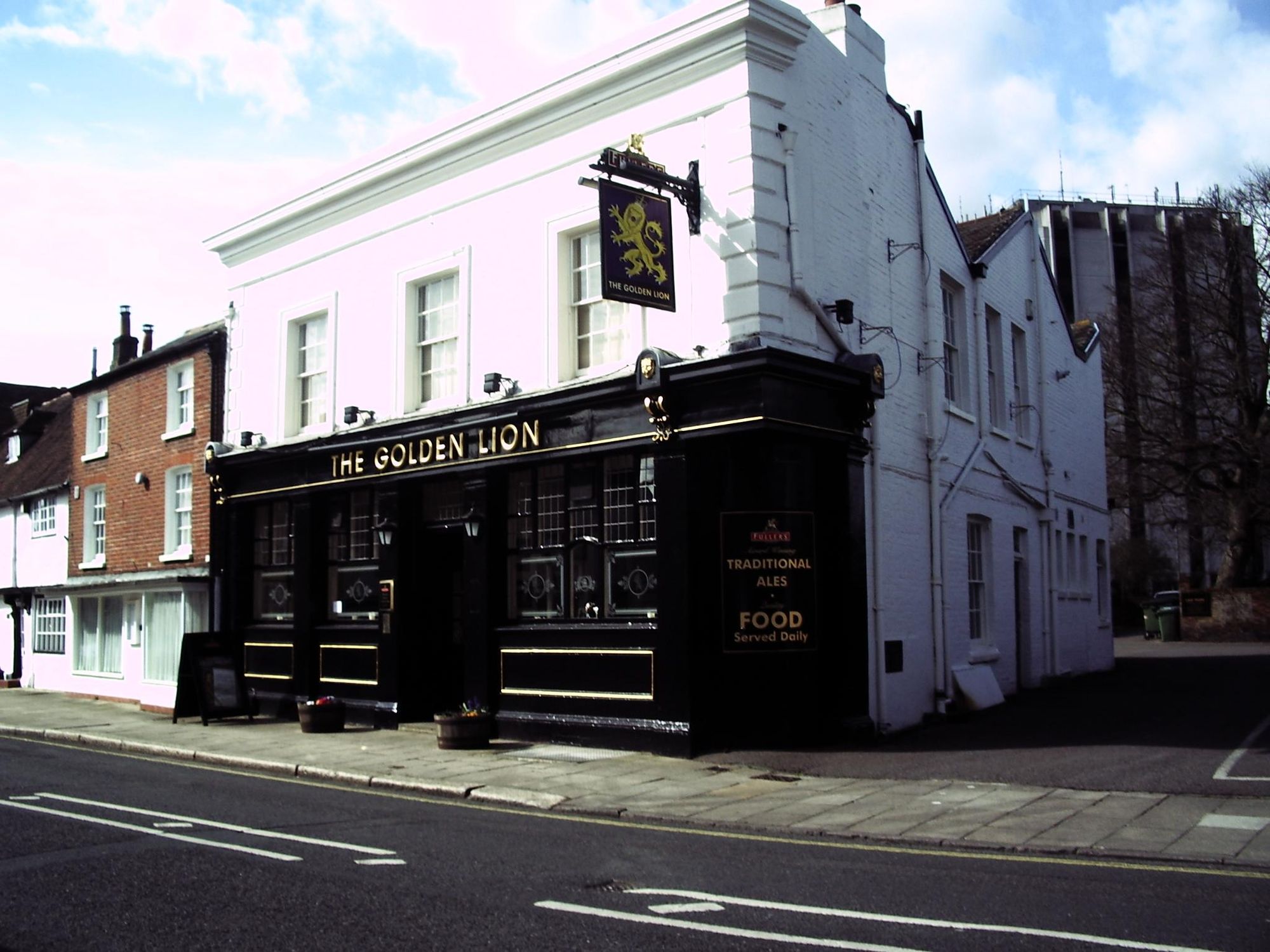 The Golden Lion. (Pub). Published on 03-04-2015