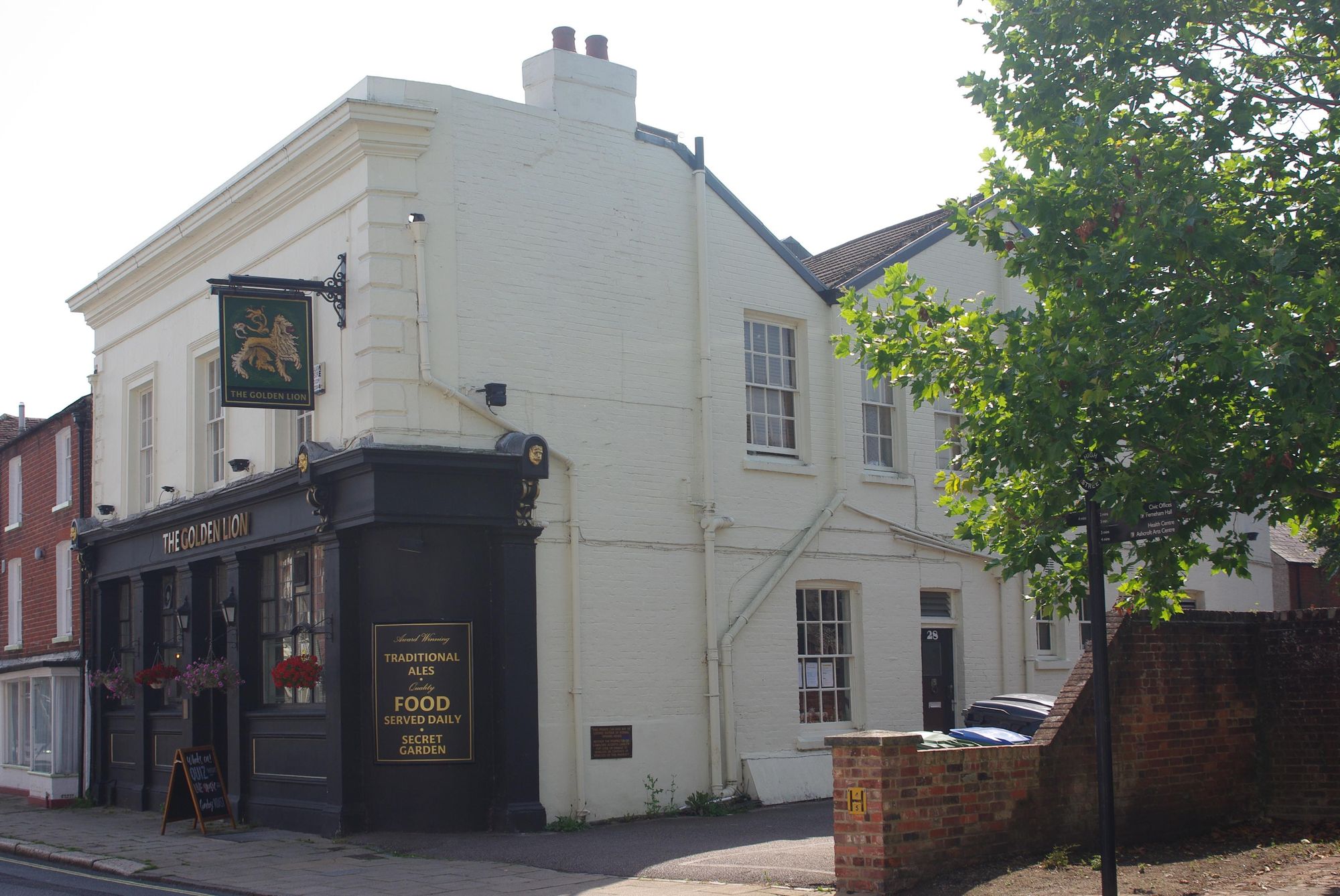 The Golden Lion. (Pub, External, Key). Published on 01-08-2024