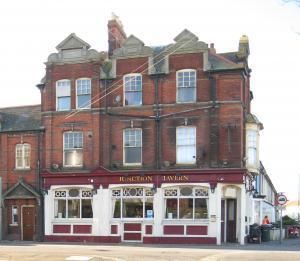 Pub. (Pub). Published on 01-07-2015